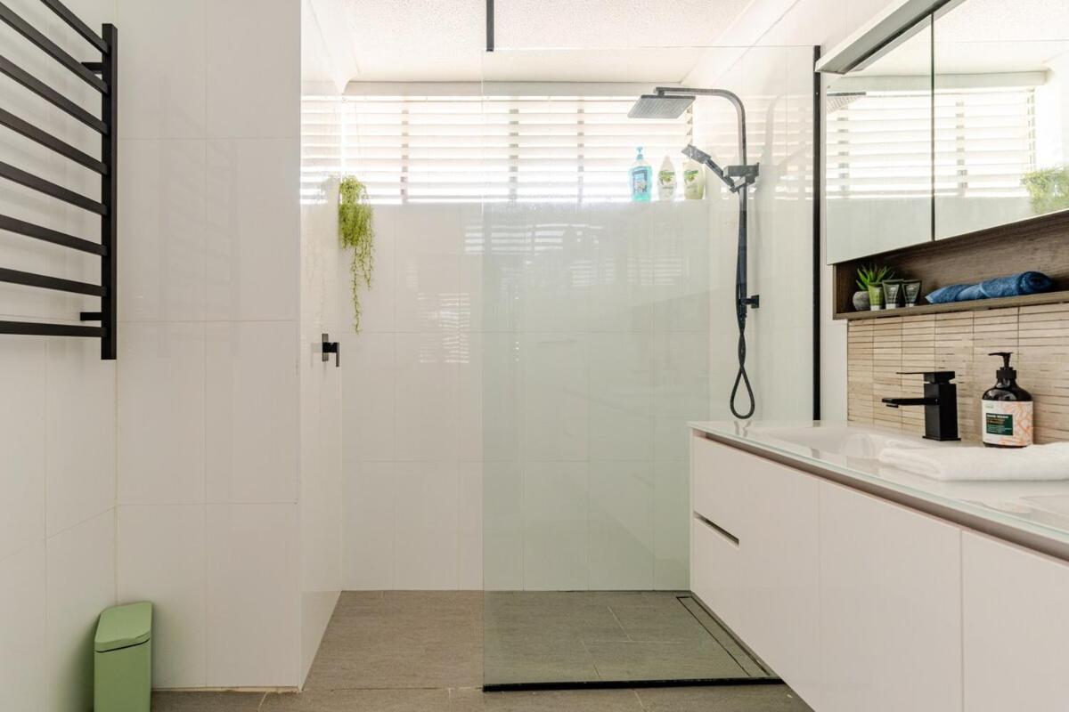 Value With View Sleeps 7 Brisbane