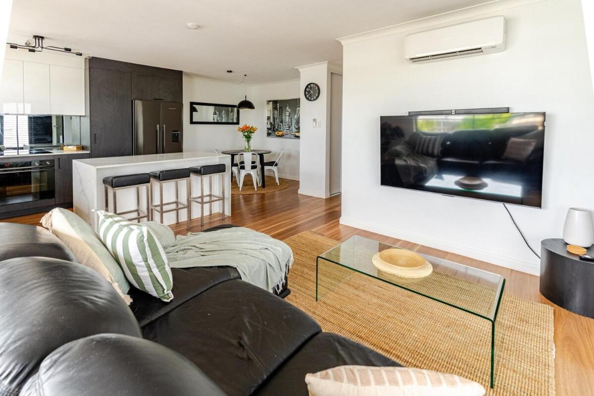 Value With View Sleeps 7 Apartment *