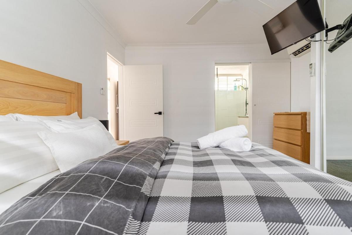 Value With View Sleeps 7 Apartment *